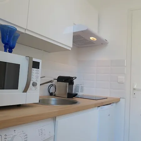Cosy Studio Apartment *
